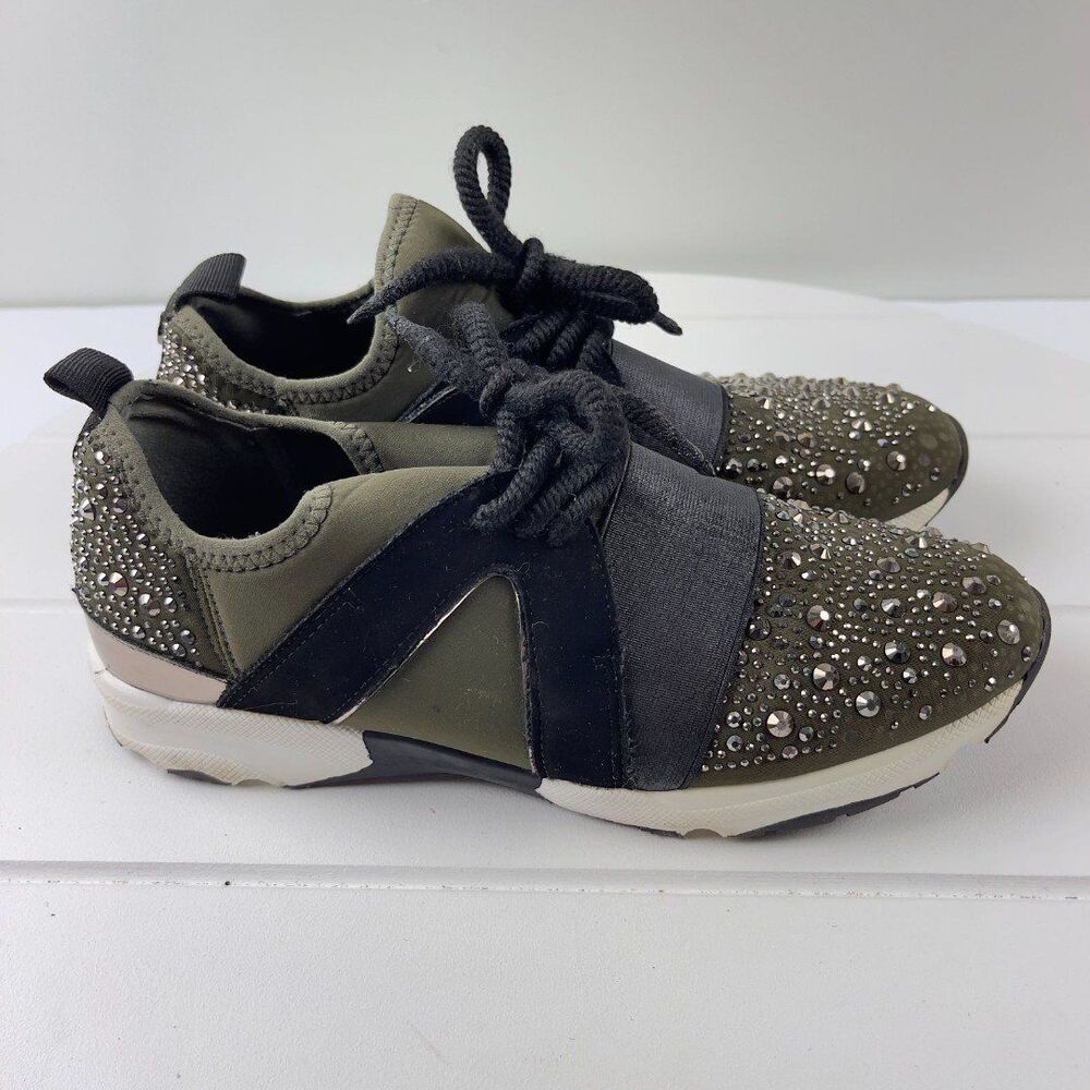 Carvela Khaki Shoes Womens Size 6 Green/Black Beaded Casual Comfort Sneakers